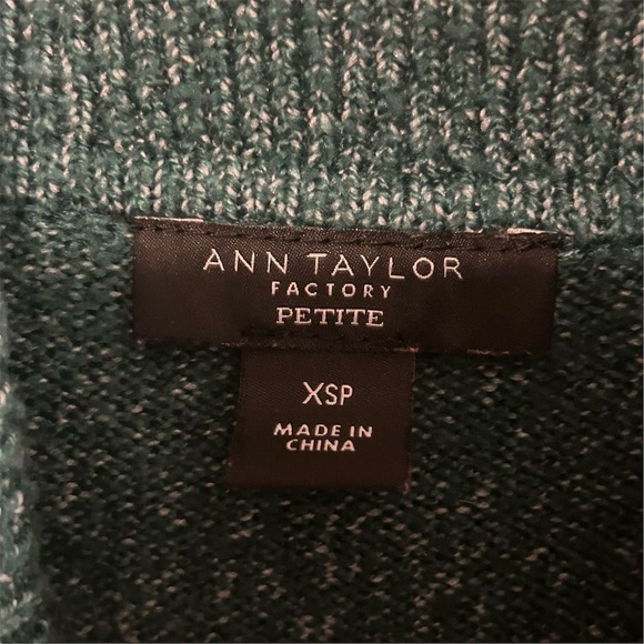 Ann Taylor Factory Petite XS Green Cowl Neck Pullover Sweater - Picture 7 of 10